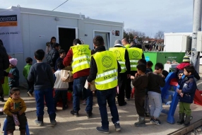 Charity United Refugee Aid in Macedonia