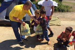 Charity United  Refugee Aid in Idomeni,  Greece