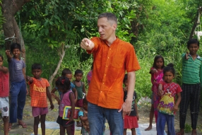 Classes being held at one of the slums in India where Charity United’s educational programs are in operation.
